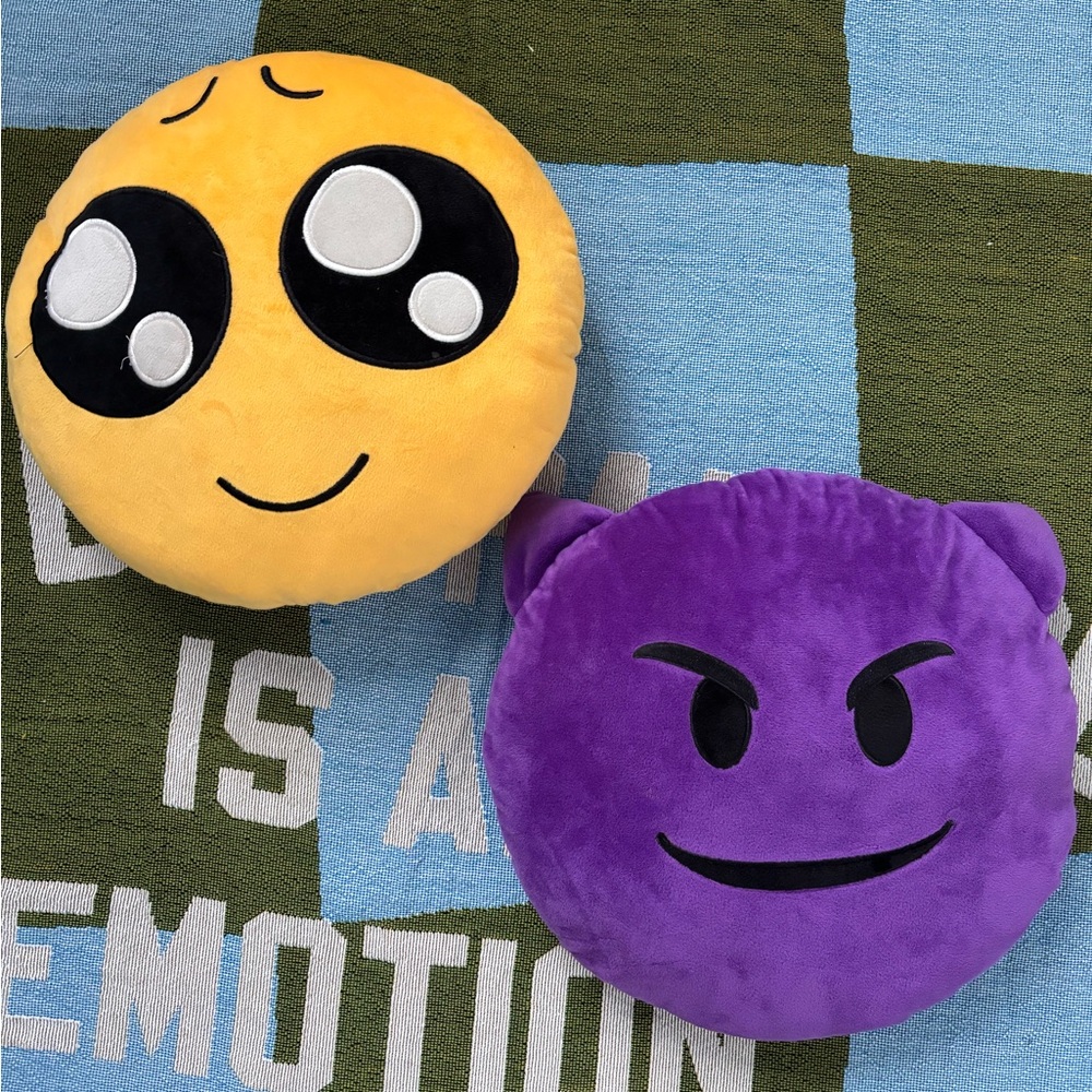 Emoji Pillow Set (2 pillows)
